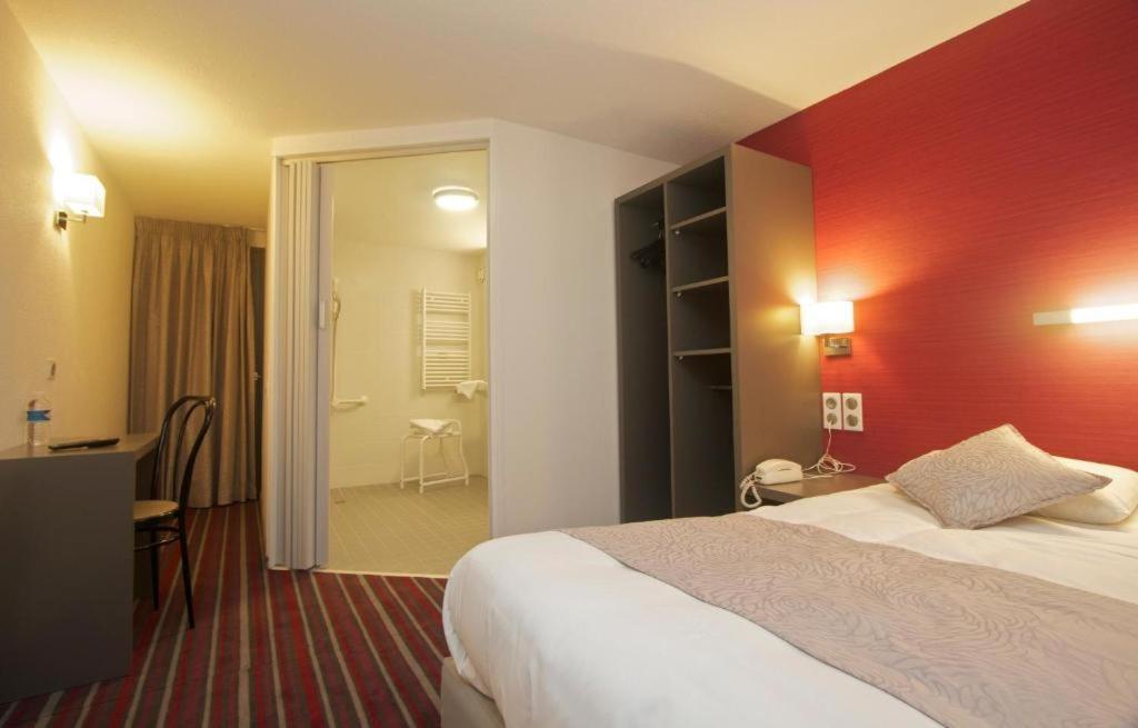 Brit Hotel Lorient Le Kerotel ภายนอก รูปภาพ